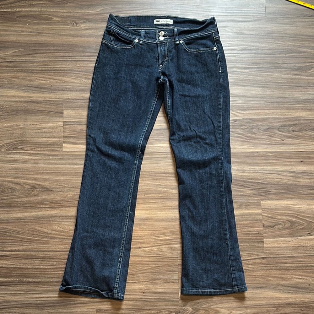 Women's Levi’s Blue Jeans size 30 EUC